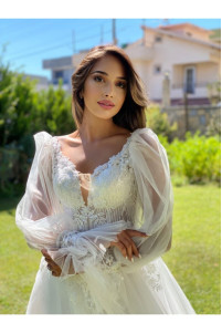 Wedding dress with balloon sleeves and spaghetti straps TB1409