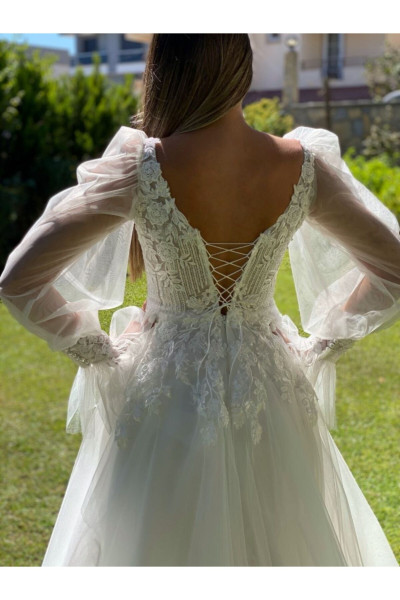Wedding dress with balloon sleeves and spaghetti straps TB1409
