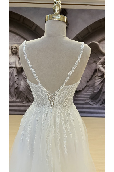 Wedding dress with halter neck and straps TB1374