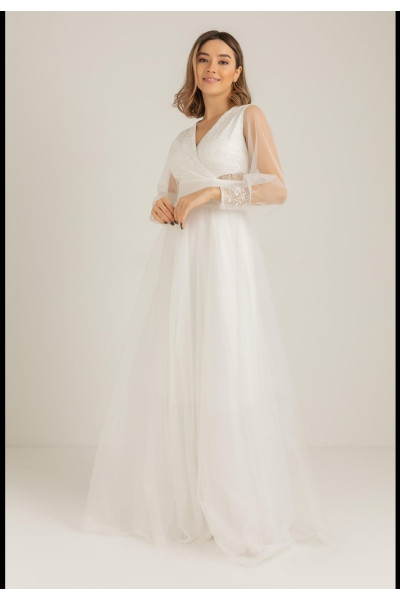 Wedding dress with lace details TB1545