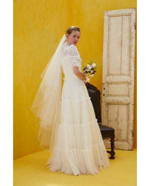 Vintage wedding dress with geometric lace details TB1467