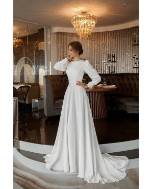 Wedding dress with long back and rhinestones TB1508