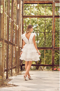 Detailed mini wedding dress TB1392