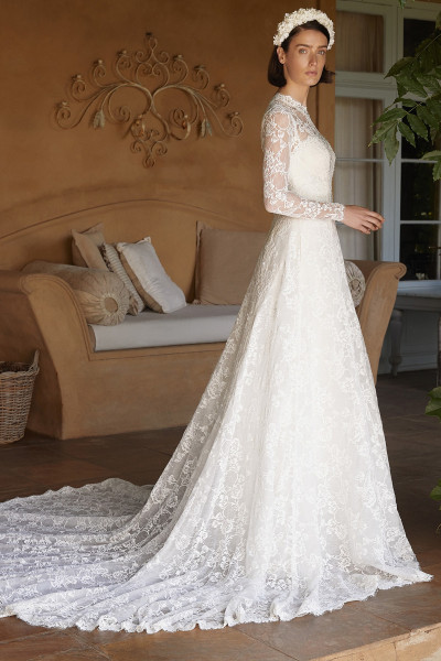 Women's ivory lace long sleeve illusion crew neck cut wedding dress TB1370 Women's ivory lace long sleeve illusion crew neck cut wedding dress TB1370