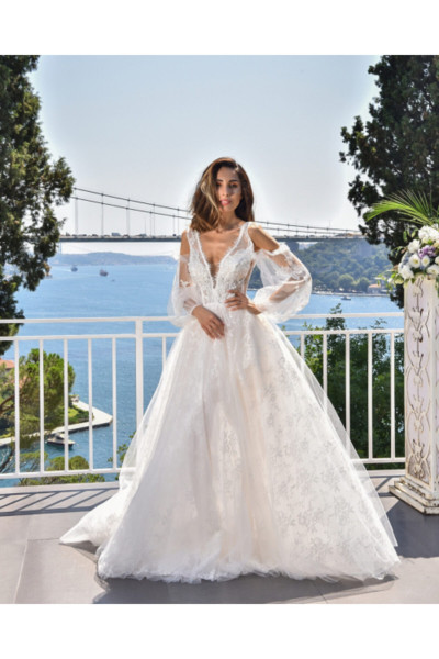 Wedding dress with embroidered lace TB1417 Wedding dress with embroidered lace TB1417