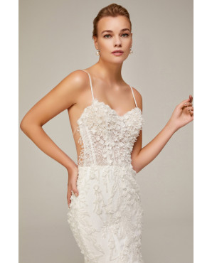 Mermaid wedding dress with open back and lace details TB1444