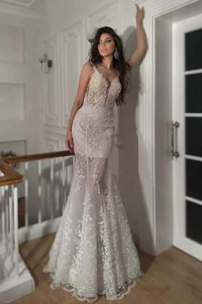 Lace mermaid wedding dress with low-cut neckline TB1454