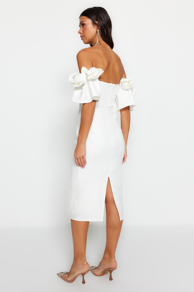 Ivory corseted, woven lined wedding dress TB1539