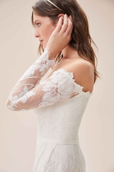 Lace embroidered low shoulder long sleeve slit slim fit wedding dress TB1382