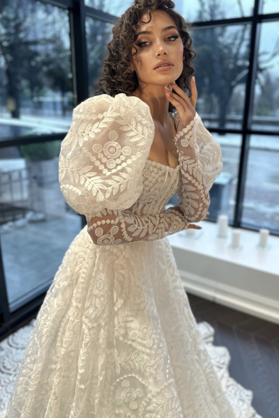 Wedding dress with balloon sleeves TB1442