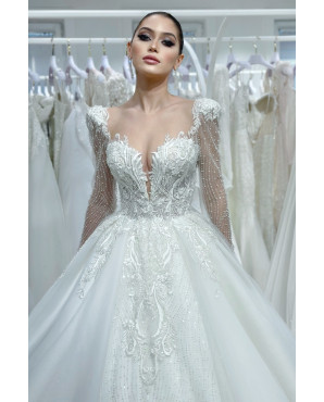 Princess style wedding dress with sweetheart neckline and lace model TB1452