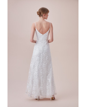 Lace embroidered narrow-cut wedding dress TB1384