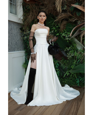 Strapless deep V-neckline A-line wedding dress Beverly TB1453