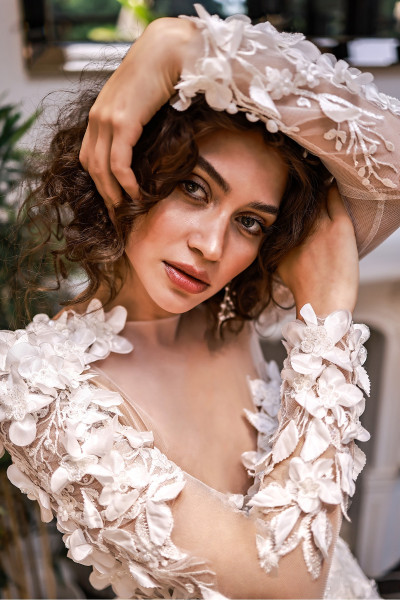 Portable long-sleeved A-line wedding dress with multi-dimensional floral print TB1449 Portable long-sleeved A-line wedding dress with multi-dimensional floral print TB1449