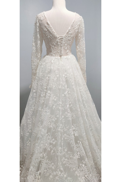 Long-sleeved A-line lace wedding dress TB1550
