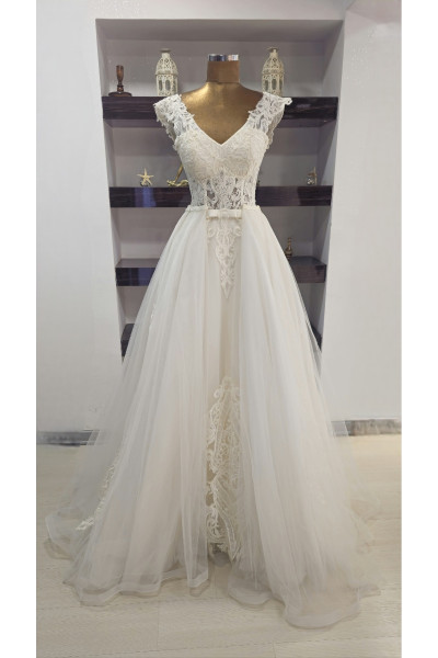 Wedding dress with bow tie TB1404 Wedding dress with bow tie TB1404