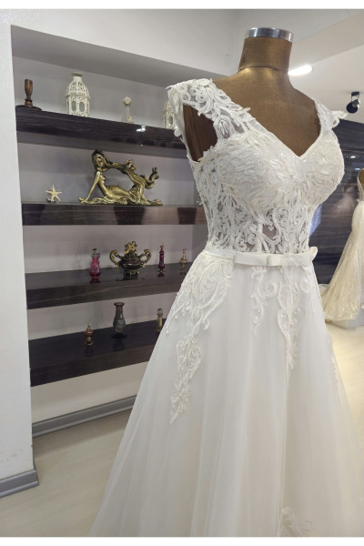 Wedding dress with bow tie TB1404