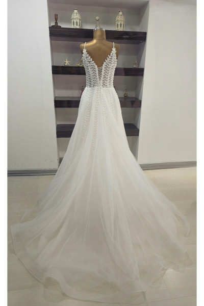 Crystal-embellished spaghetti strap wedding dress TB1412