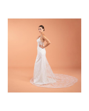 Fish model wedding dress with lace trail TB1460