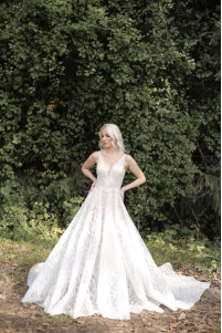 Long back wedding dress with embroidery TB1424