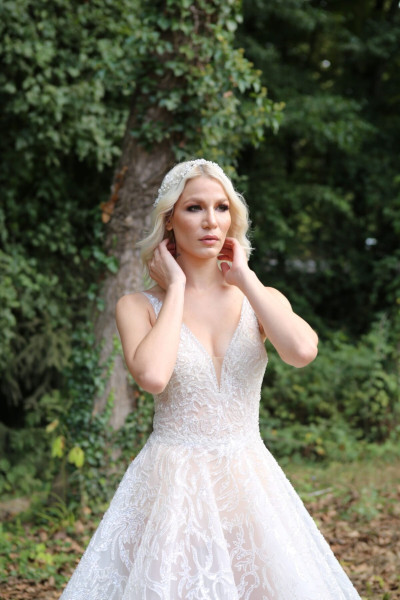 Long back wedding dress with embroidery TB1424