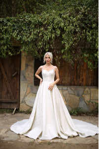 Wedding dress with embroidered straps TB1425